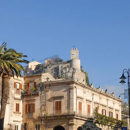 Gorgeous In Holiday home Marina di Modica